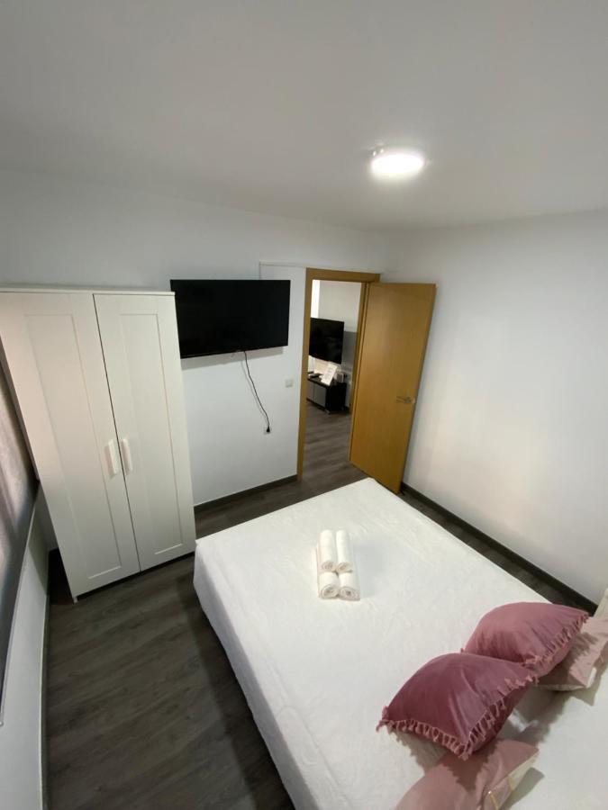 Reyna Apartamentos Malaga Exterior photo
