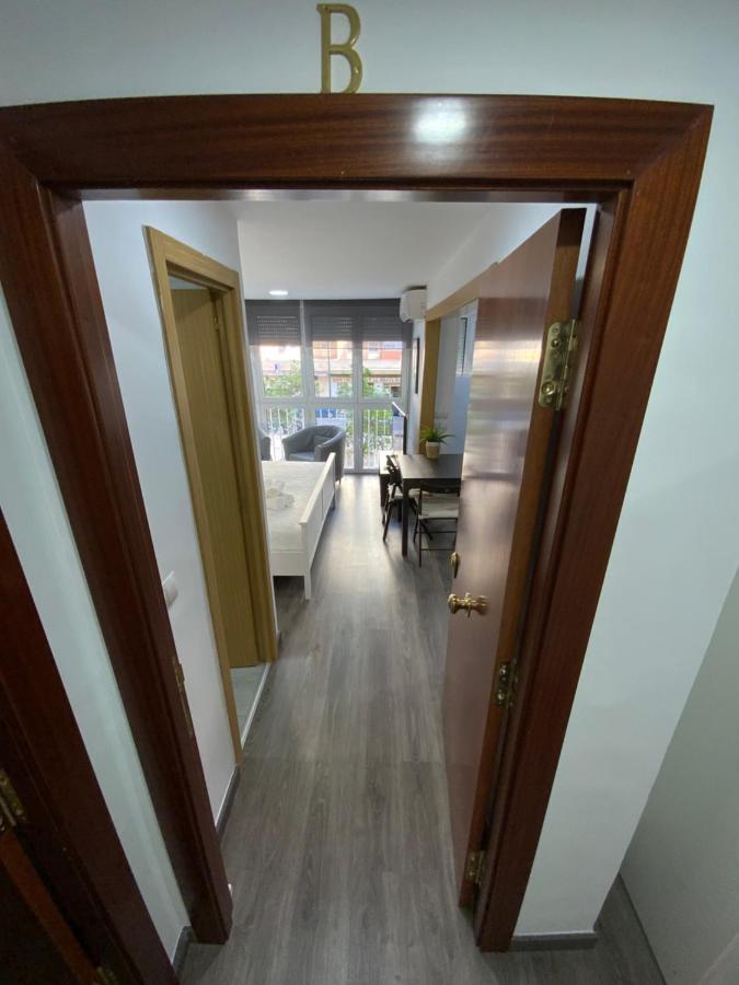 Reyna Apartamentos Malaga Exterior photo