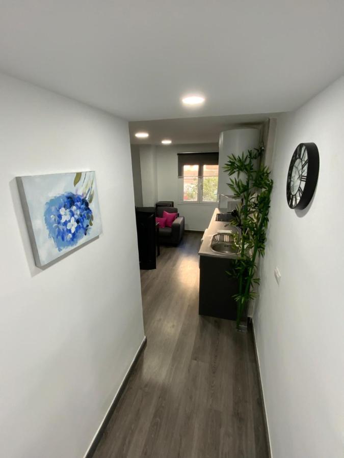 Reyna Apartamentos Malaga Exterior photo