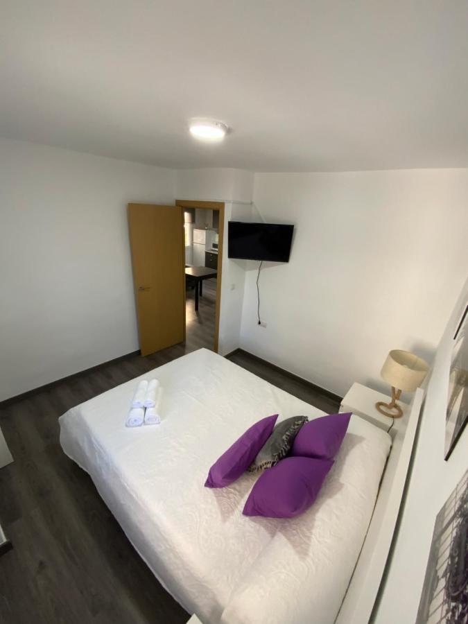 Reyna Apartamentos Malaga Exterior photo